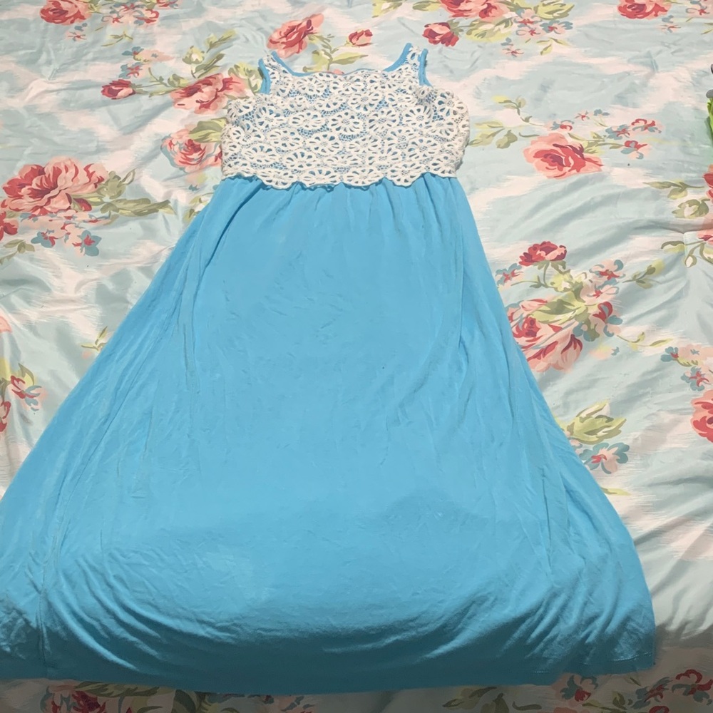 Design History Sky Blue and White Lace Kids Dress